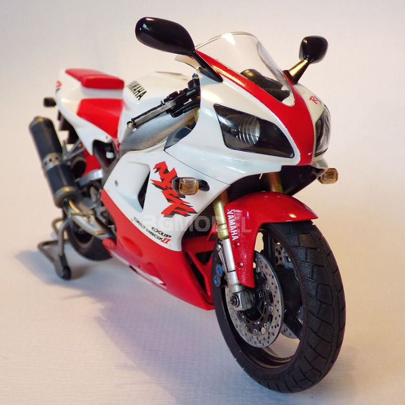 Tamiya 14073 static assembled  - Model Kit Yamaha R1 ulasan dan harga